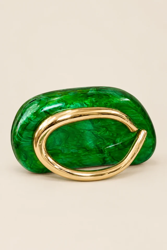 Green oval-handle bag.